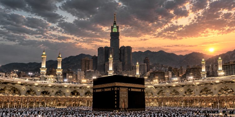 The Siren Over Makkah